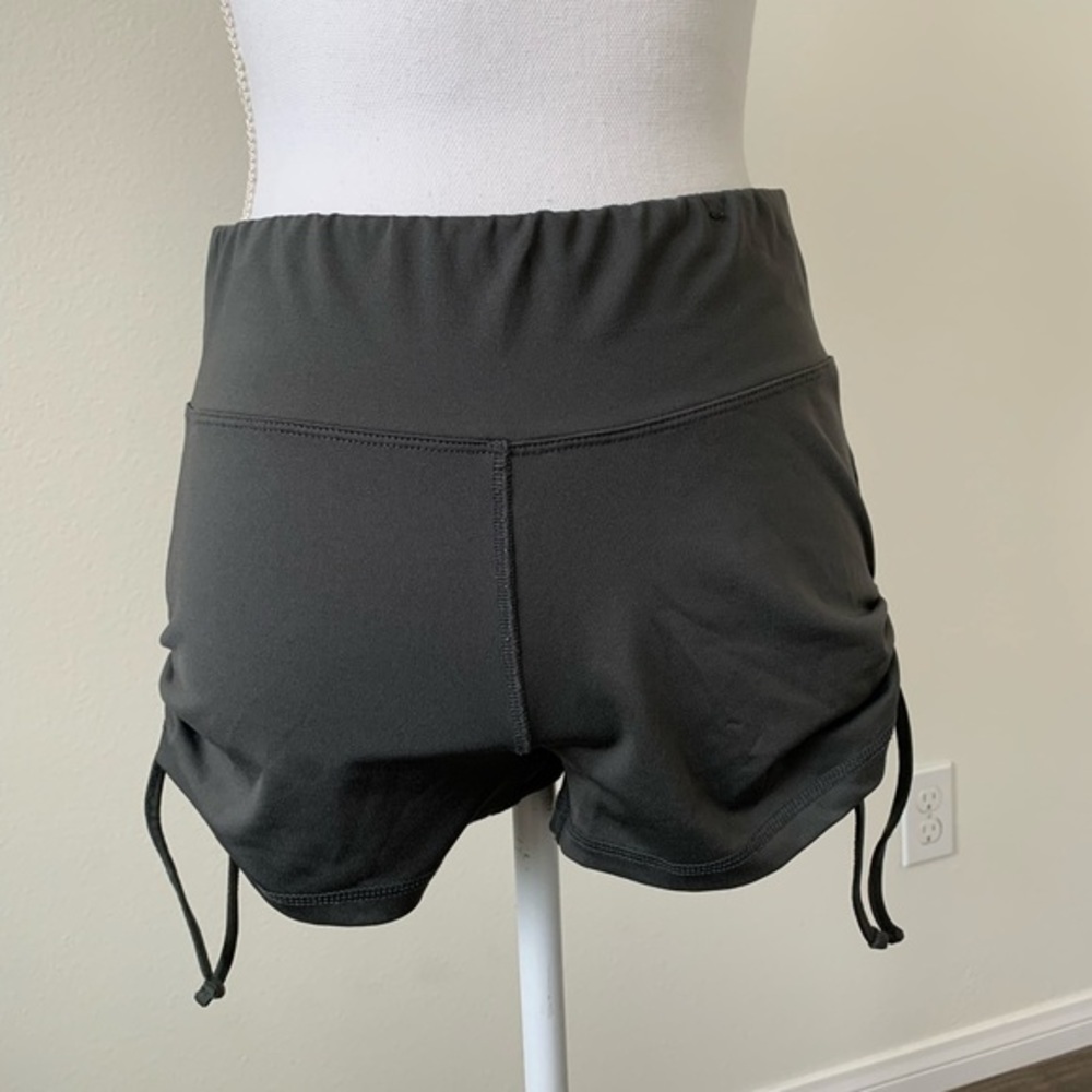 Sports shorts